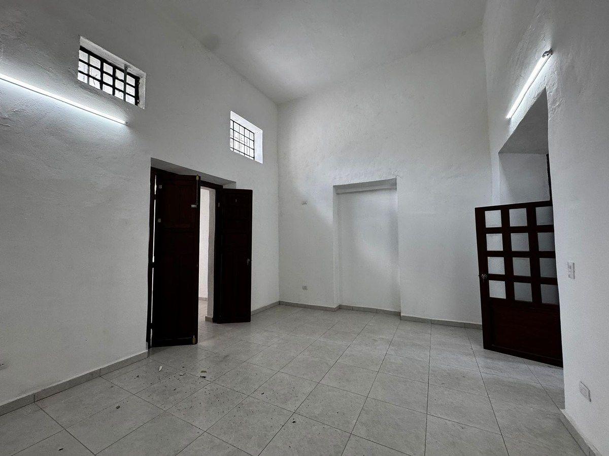 LOCAL REMODELADO EN RENTA EN EL CENTRO DE MÉRIDA ,YUCATAN.